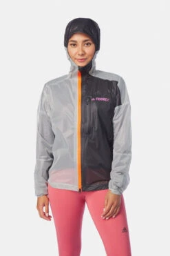 ADIDAS Terrex Agravic 2.5 Layer Regenjack Dames 16 ADIDAS Terrex Agravic 2.5 Layer Regenjack Dames -Winterjas Winkel 2210003154503 014 nl