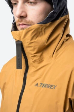 ADIDAS Terrex Myshelter Gore-Tex Active Hardshell 24 ADIDAS Terrex Myshelter Gore-Tex Active Hardshell -Winterjas Winkel acbgf10003 6241 008 nl