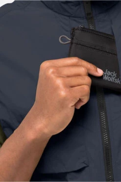 Jack Wolfskin Lightsome Wander Vest Bodywarmer 12 Jack Wolfskin Lightsome Wander Vest Bodywarmer -Winterjas Winkel b12ah90088 4141 04 nl